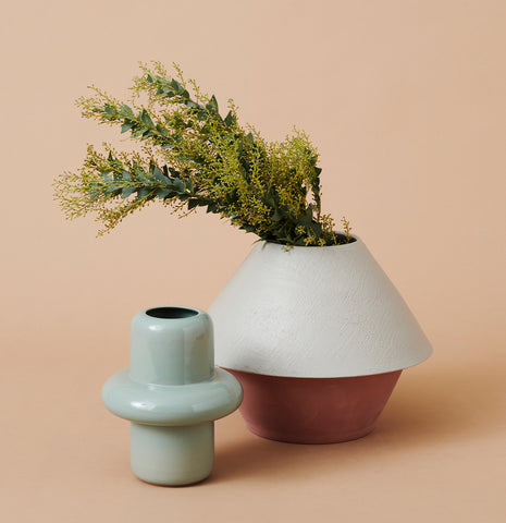 Laura Vase